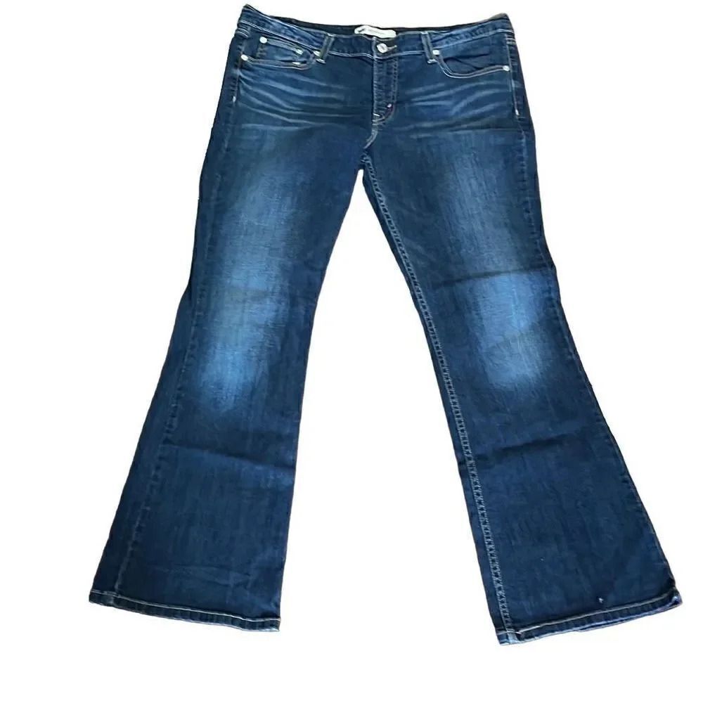 Levi’s 518 super low women’s jeans size 13/32 x 32.